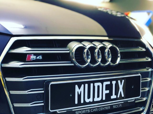 omakilpi-erikoiskilpi-nayttelyauto